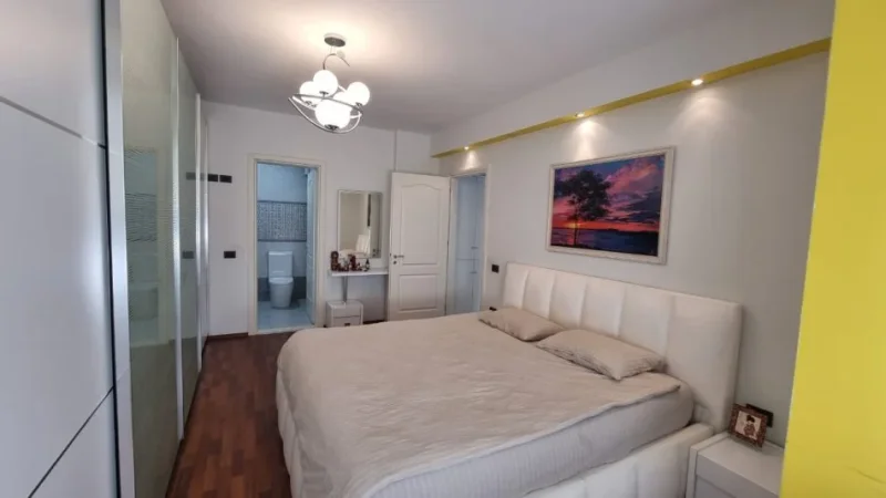 Tirane, shes apartament 2+1+Ballkon Kati 4, 109 m² 175.000 € 