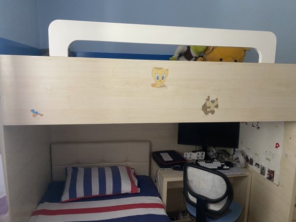 Tirane, shes Krevat per femije