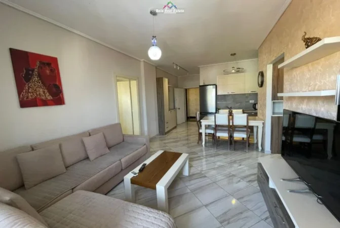Tirane, jepet me qera apartament 2+1 Kati 9, 98 m² 750 € (PRANE KARBURANT KASTRATIT)