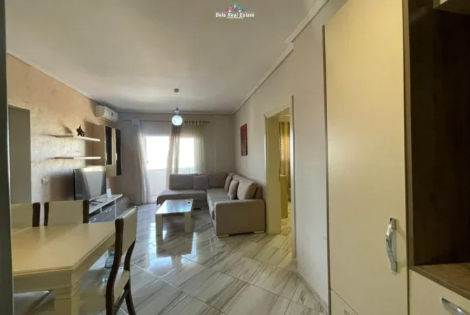 Tirane, jepet me qera apartament 2+1 Kati 9, 98 m² 750 € (PRANE KARBURANT KASTRATIT)