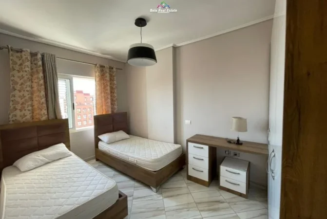 Tirane, jepet me qera apartament 2+1 Kati 9, 98 m² 750 € (PRANE KARBURANT KASTRATIT)