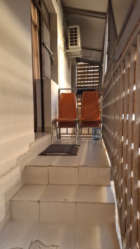 Tirane, jepet me qera vetem 1 dhome Kati 1, 25 m² 300 €, vetem per 1 person