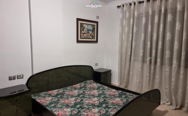Tirane, jepet me qera apartament 1+1 Kati 5, 60 m² 500 € (prane Prokurorise Se Tiranes,)