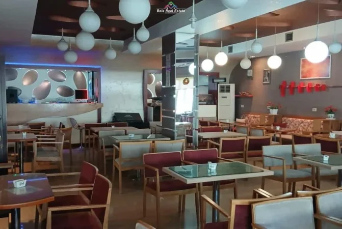 Tirane, jepet me qera zyre Kati 2, 160 m² 2.000 € (prane QSUT)