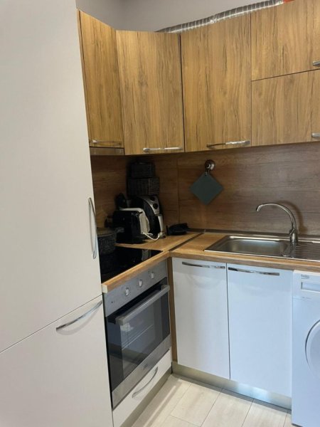 Tirane, jepet me qera apartament 1+1 Kati 5, 48 m² 500 € (Pranë Kesh-it, Vasil Shanto, Tiranë)