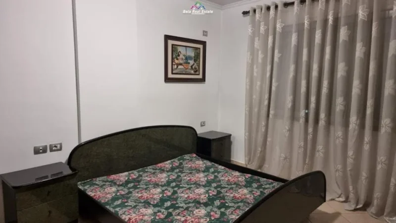 Tirane, jepet me qera apartament 1+1+Ballkon Kati 5, 60 m² 500 € (mine peza)