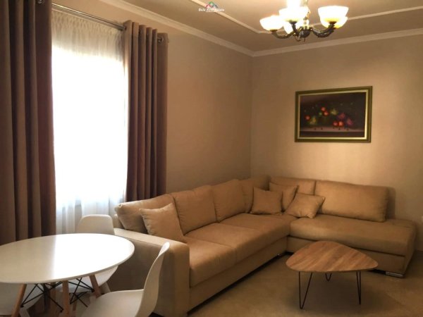 Tirane, jepet me qera apartament 1+1 Kati 4, 67 m² 380 € (shefqet kuka)