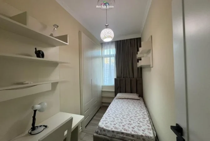 Tirane, jepet me qera apartament 3+1+Ballkon Kati 3, 100 m² 1.200 € (Prane ish Ekspozites)