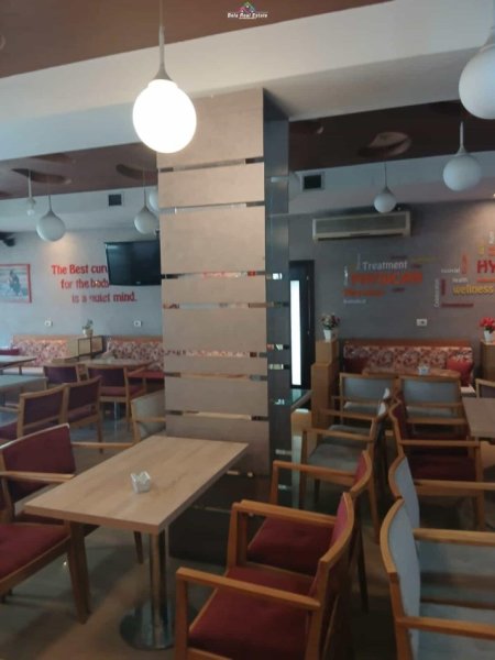 Tirane, jepet me qera zyre Kati 2, 160 m² 200.000 leke te reja (rruga e dibres)