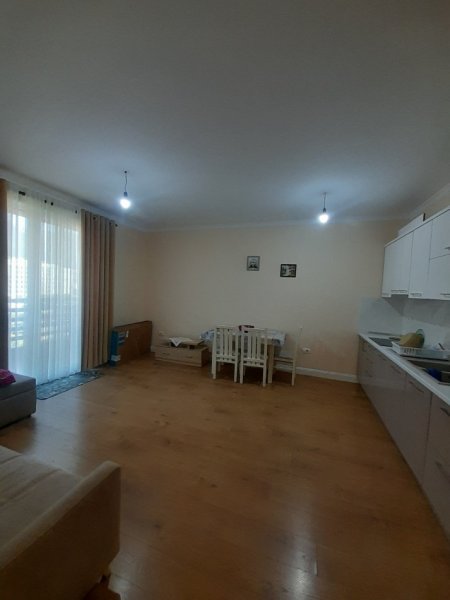 Tirane, jepet me qera apartament 2+1+Ballkon Kati 6, 95 m² 600 € (Pranë UET-së, Porcelan, Tiranë)