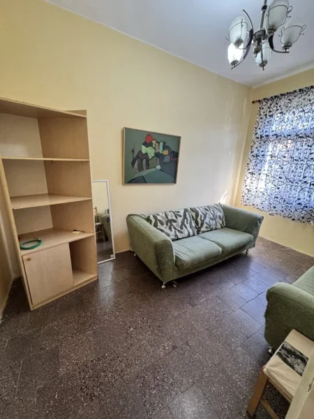 Japim me qera apartament 2+1+Bllk per banim ose zyre Kati 3, 72 m² 450€ (Stadiumi Dinamo, Rr. Komuna e Parisit)