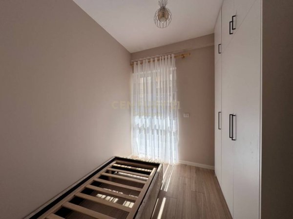 Tirane, shitet apartament 2+1 Kati 5, 71 m² 125.000 € (Astir)