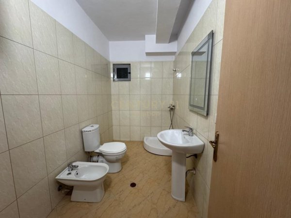 Tirane, shitet apartament 2+1 Kati 5, 71 m² 125.000 € (Astir)