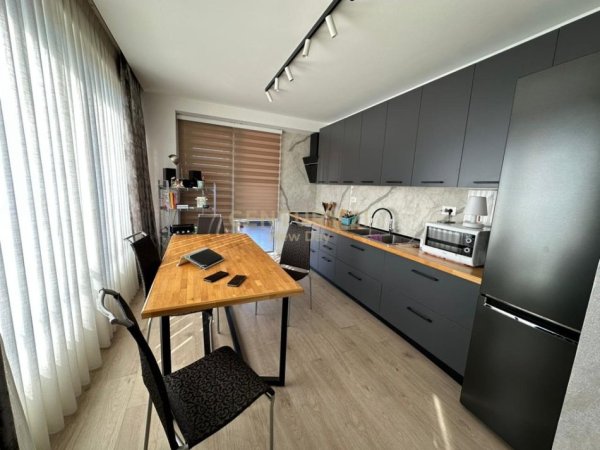 Durres, shitet apartament 2+1+Aneks+Ballkon Kati 8, 129 m² 280.000 € (Vollga , Durres)