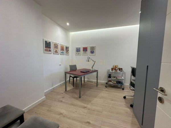 Durres, shitet apartament 2+1+Aneks+Ballkon Kati 8, 129 m² 280.000 € (Vollga , Durres)