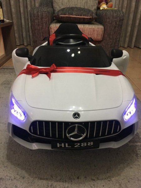 Tirane, shes SHITET – Makinë elektrike për fëmijë, Në gjendje shumë të mirë. Bateria e re – sapo ndërruar ,Vjen me pult komandimi Çmimi: 9.000 Lekë