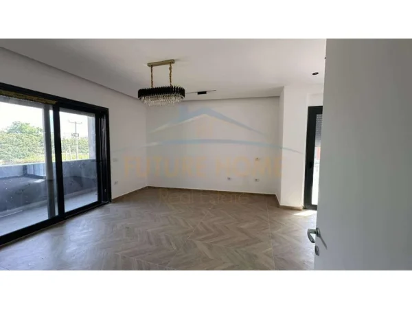 Tirane, shitet apartament 3+1+Ballkon Kati 1, 130 m² 230.000 € (Oasis Residence)