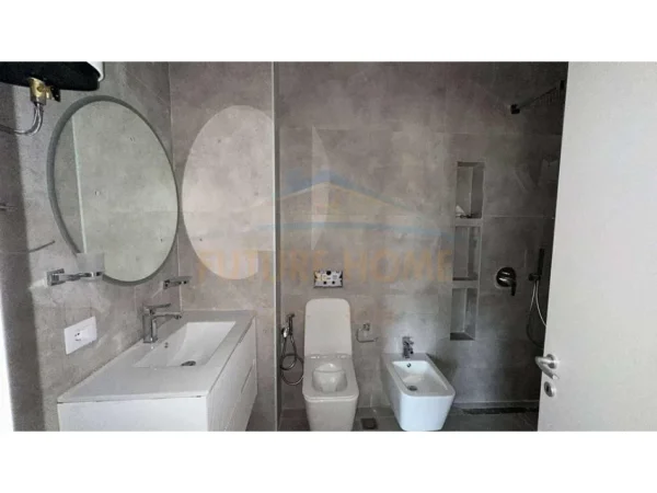 Tirane, shitet apartament 3+1+Ballkon Kati 1, 130 m² 230.000 € (Oasis Residence)