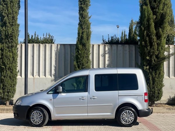 Volkswagen CADDY 1.9 NAFTE 👉 2010 👈 kambio MANUALE 6.200 €