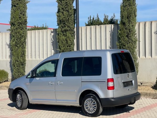 Volkswagen CADDY 1.9 NAFTE 👉 2010 👈 kambio MANUALE 6.200 €
