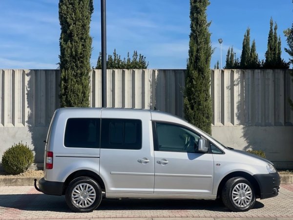 Volkswagen CADDY 1.9 NAFTE 👉 2010 👈 kambio MANUALE 6.200 €