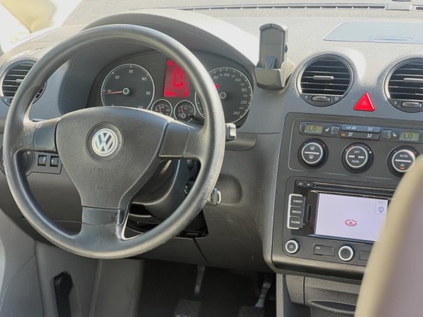 Volkswagen CADDY 1.9 NAFTE 👉 2010 👈 kambio MANUALE 6.200 €