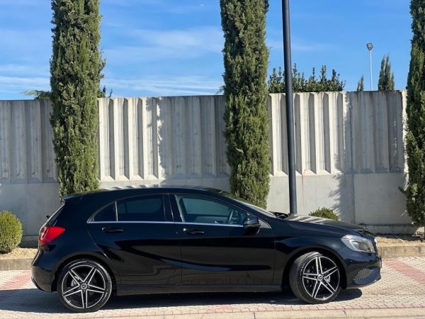 MERCEDES - BENZ A 200 NAFTE 👉 2015 👈 kambio AUTOMATIKE - FULL OPTION 10.700 €