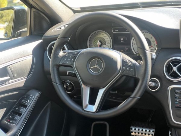 MERCEDES - BENZ A 200 NAFTE 👉 2015 👈 kambio AUTOMATIKE - FULL OPTION 10.700 €