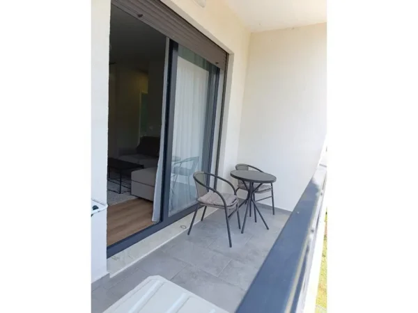Tirane, shitet apartament 2+1+Ballkon Kati 1, 96 m² 230.000 € (Kodra e Diellit)