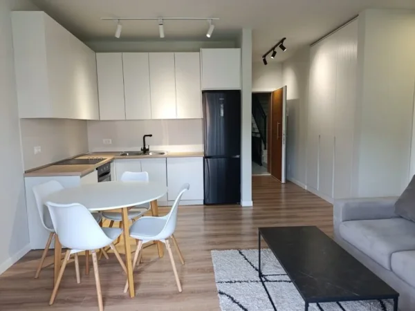 Tirane, shitet apartament 2+1+Ballkon Kati 1, 96 m² 230.000 € (Kodra e Diellit)