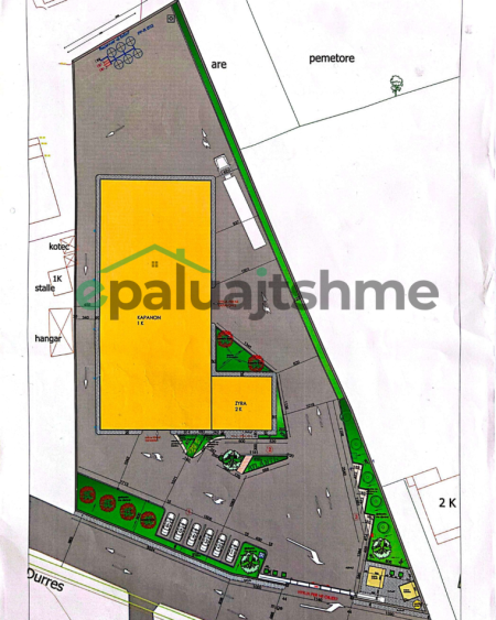 Shitet 1200m2 Kapanon + Zyra dhe 3000m2 Truall ne Vore