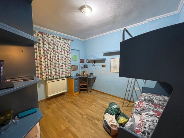 Tirane, shitet apartament 2+1+Ballkon Kati 6, 91 m² 205.000 € (Komuna e Parisit)