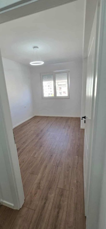 Tirane, shes apartament 1+1 Kati 7, 56 m² 117.000 € (Rruga Don Bosko)