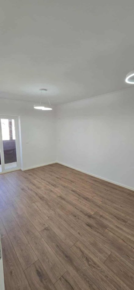 Tirane, shes apartament 1+1 Kati 7, 54 m² 115.000 € (Rruga Don Bosko)