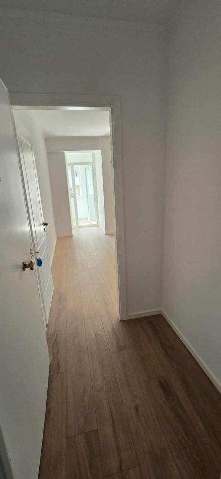 Tirane, shes apartament 1+1 Kati 7, 54 m² 115.000 € (Rruga Don Bosko)