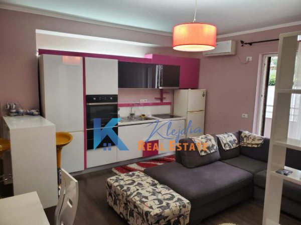 Tirane, jap me qera apartament 1+1+Ballkon Kati 1, 75 m² 650 € (Rezidenca Kodra e Diellit 1)