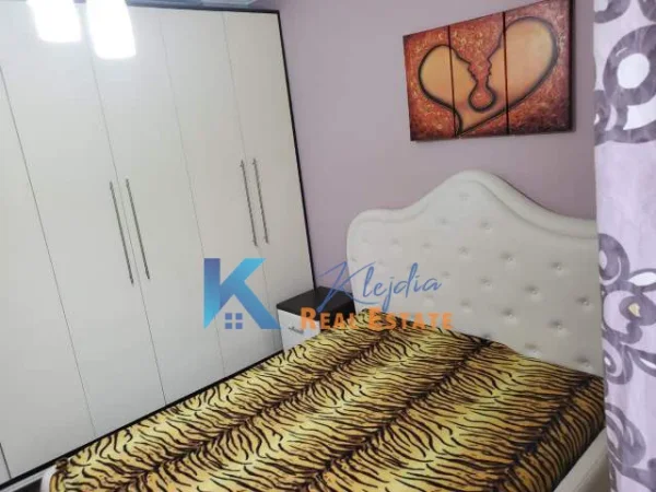 Tirane, jap me qera apartament 1+1+Ballkon Kati 1, 75 m² 650 € (Rezidenca Kodra e Diellit 1)