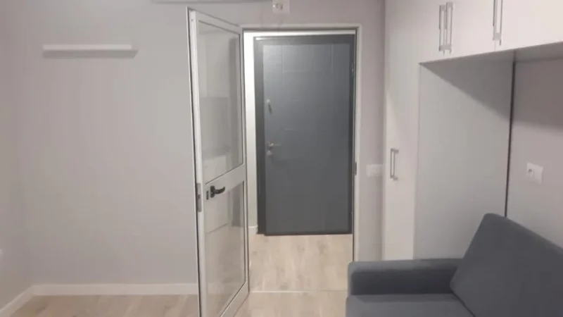 Tirane, jepet me qera garsonier 1+1 Kati 1, 40 m² 450 € 