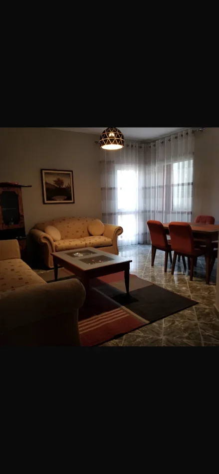 Tirane, jepet me qera apartament 2+1 Kati 1, 75 m² 600 € 