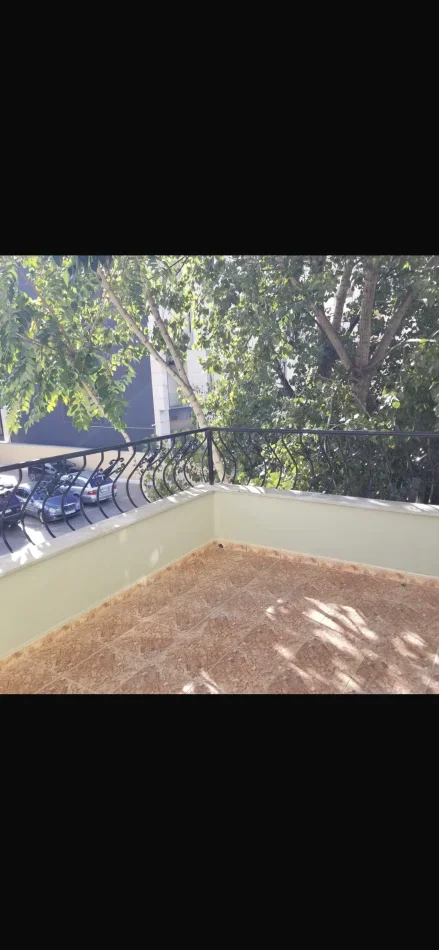 Tirane, jepet me qera apartament 2+1 Kati 1, 75 m² 600 € 