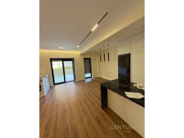 Tirane, shitet apartament 3+1+Aneks+Ballkon Kati 1, 130 m² 358.000 € (Kodra e Diellit 2)