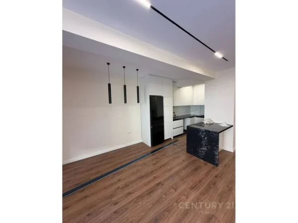 Tirane, shitet apartament 3+1+Aneks+Ballkon Kati 1, 130 m² 358.000 € (Kodra e Diellit 2)