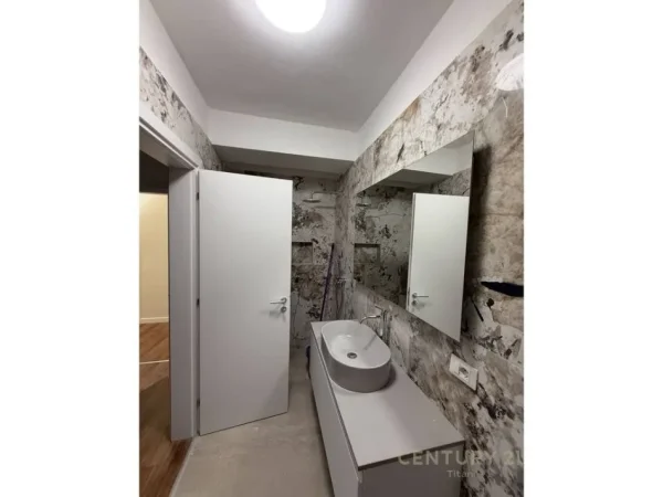 Tirane, shitet apartament 3+1+Aneks+Ballkon Kati 1, 130 m² 358.000 € (Kodra e Diellit 2)