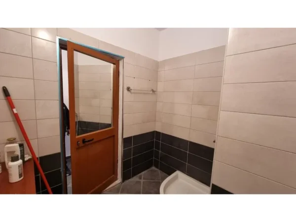 Tirane, jepet me qera apartament 2+1 Kati 6, 84 m² 480 € 