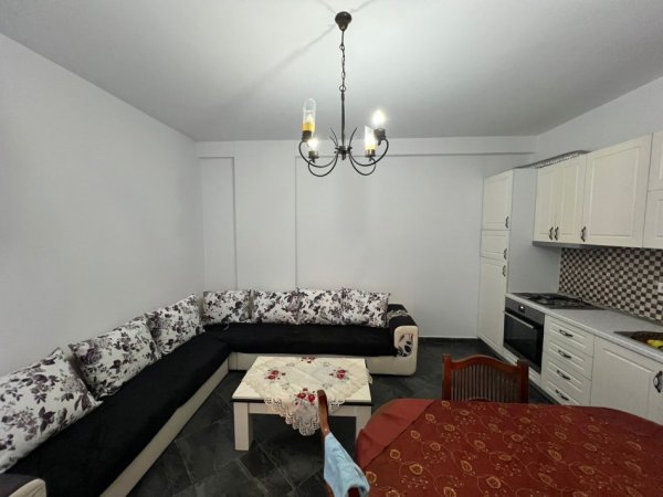 Tirane, jepet me qera apartament 2+1 Kati 6, 85 m² 450 € (Rruga Mikel Maruli)