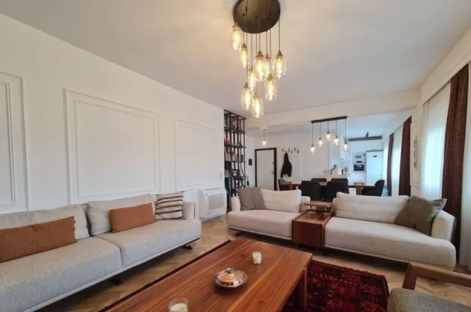 Tirane, shitet apartament 3+1 Kati 5, 163 m² 350.000 € (kodra e diellit)