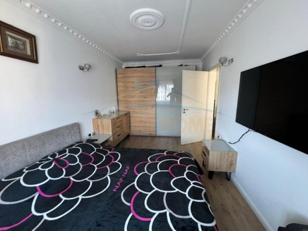 Tirane, shitet apartament 3+1+Ballkon Kati 7, 122 m² 195.000 € (Laprake)
