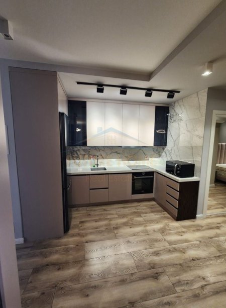 Tirane, jepet me qera apartament 2+1 Kati 5, 105 m² 1.100 € (QUARTUM Residence , Rruga Jordan Misja)