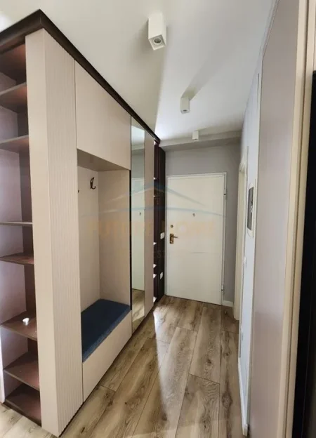 Tirane, jepet me qera apartament 2+1 Kati 5, 105 m² 1.100 € (QUARTUM Residence , Rruga Jordan Misja)