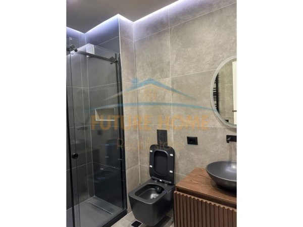 Tirane, shes apartament 2+1+Aneks+Ballkon Kati 5, 115 m² 275.000 € 